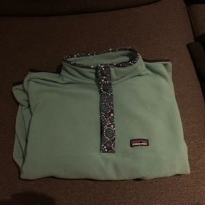 Patagonia fleece sweater